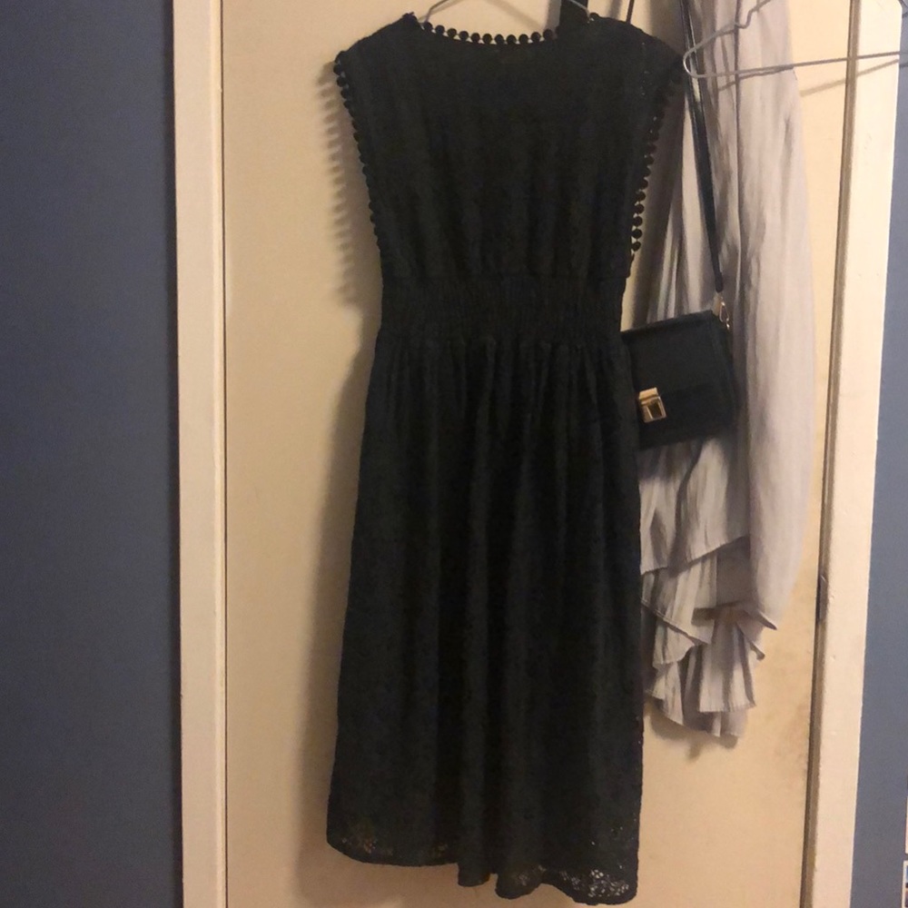 Size 2-4 black dress lace decemt condition 👌